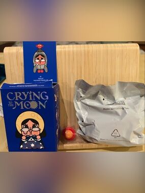 Crying to the Moon confirmed either card The Space Traveler NIB